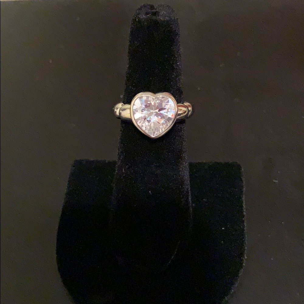 Heart ring